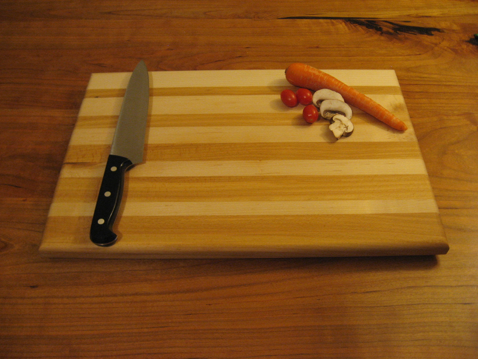 Maple & Beech Cutting Board/Serving Tray/Cheese Board